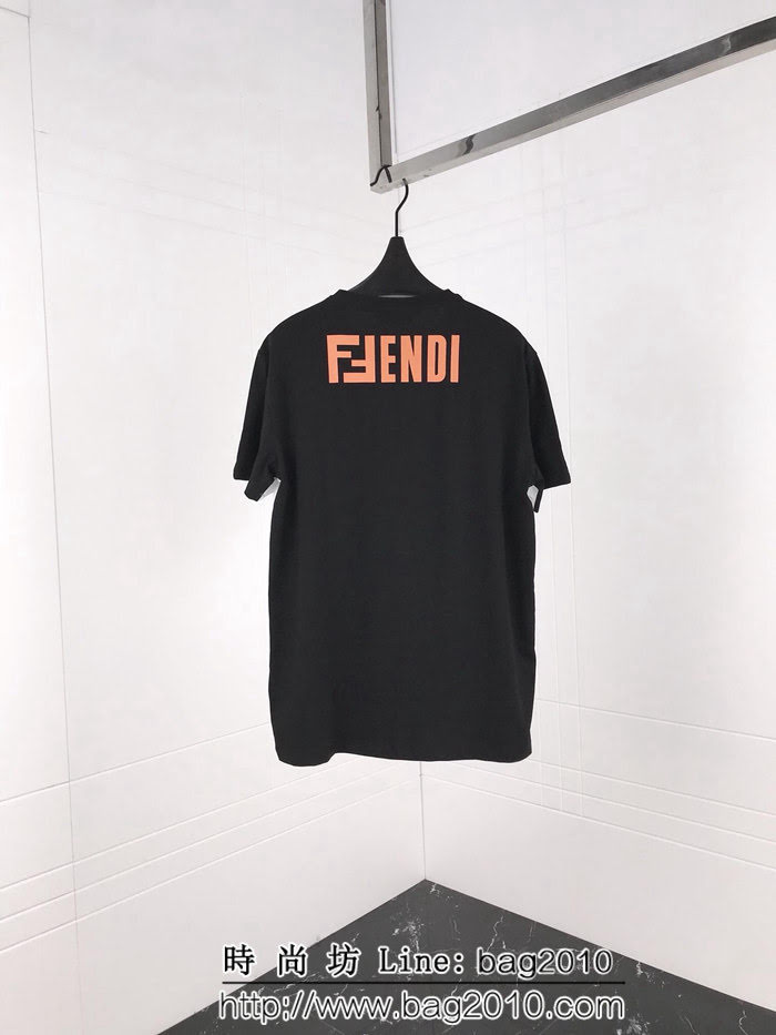 FENDI芬迪 走秀款 官網同步 19春夏FF系列 前後拼色新款短袖 男女同款 ydi1377